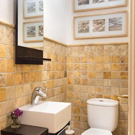 Sara Villa Quarteira