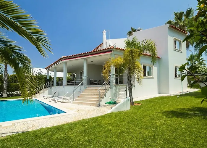 Βίλα Sara Quarteira